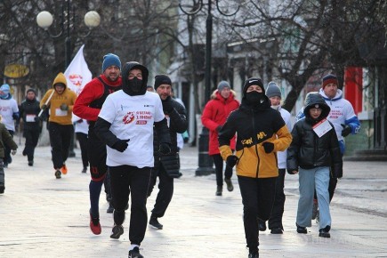Жителей Пензы приглашают принять участие в спортивно-семейном празднике «Я бегаю 1 января» (0+)