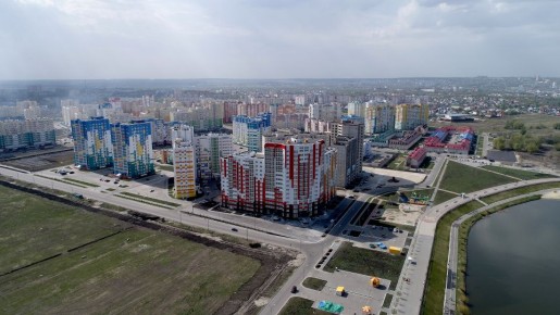 Сотрудники полиции устанавливают обстоятельства смертельного дорожно-транспортного происшествия в городе Пензе