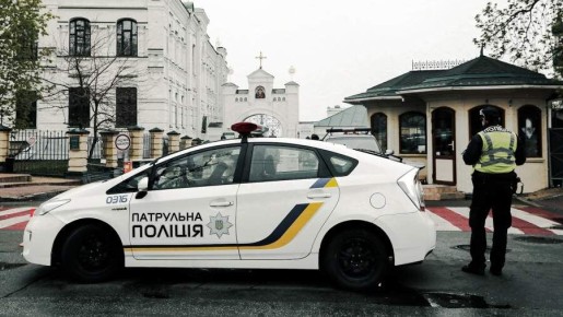 Эскалация напряженности: На Украине захватывают храмы и нарушают права верующих